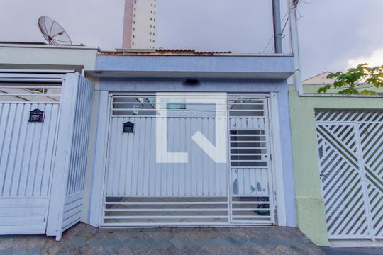 Fachada de casa à venda com 2 quartos, 148m² em Vila Alzira, Santo André