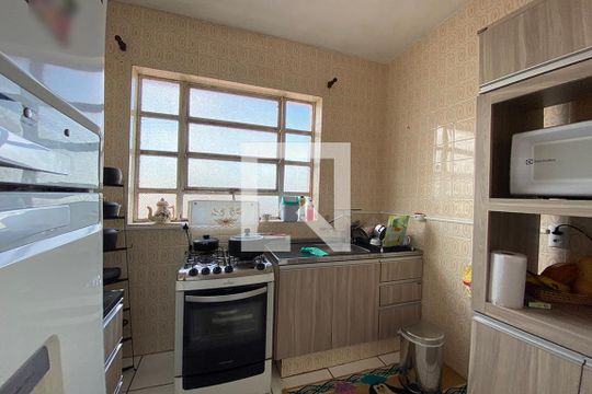 Cozinha de apartamento para alugar com 3 quartos, 157m² em Centro, São Leopoldo