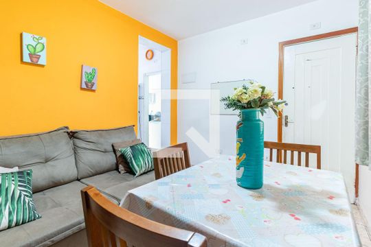 Sala de apartamento à venda com 2 quartos, 70m² em Jardim Consórcio, São Paulo