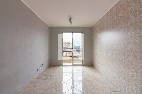 Apartamento para alugar com 2 quartos, 55m² em Jardim Roberto, Osasco