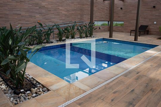 Área comum - Piscina de apartamento para alugar com 2 quartos, 67m² em Barra Funda, São Paulo