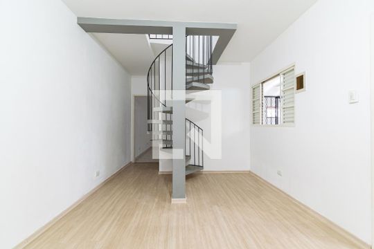 Casa para alugar com 2 quartos, 100m² em Cidade Vargas, São Paulo