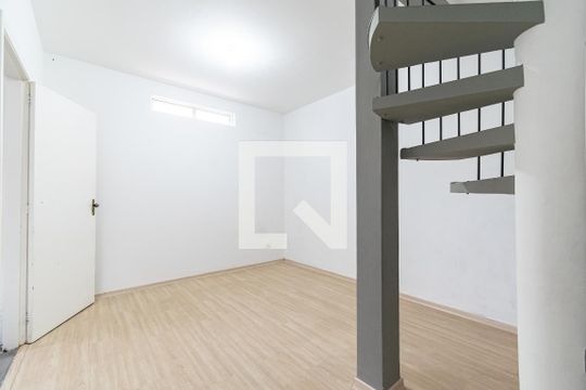 Sala  de casa para alugar com 2 quartos, 100m² em Cidade Vargas, São Paulo