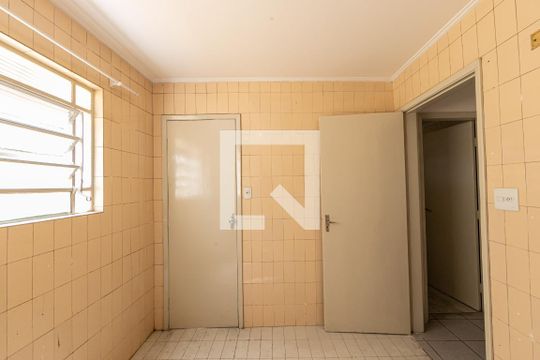 Cozinha de apartamento para alugar com 1 quarto, 50m² em Vila Gomes Cardim, São Paulo