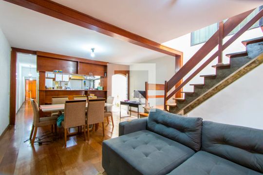 Sala de casa para alugar com 2 quartos, 280m² em Parque Novo Oratório, Santo André