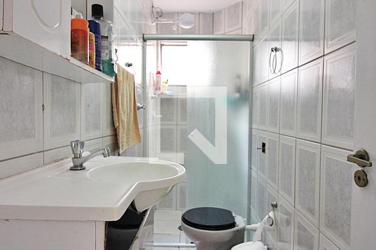 Banheiro Social de apartamento à venda com 2 quartos, 66m² em Jardim do Mar, São Bernardo do Campo