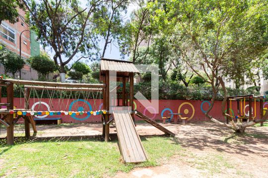 Área Comum - Playground de apartamento para alugar com 2 quartos, 57m² em Bandeiras, Osasco