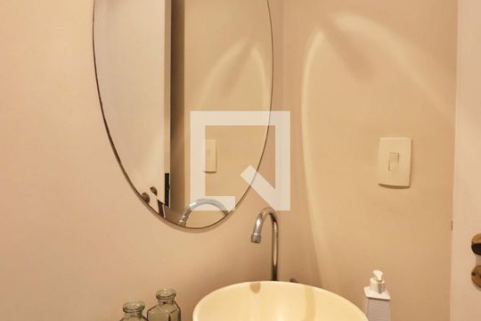 Lavabo de apartamento à venda com 3 quartos, 130m² em Vila Bastos, Santo André