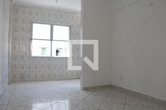 Sala/Quarto de apartamento para alugar com 1 quarto, 26m² em Centro, São Vicente