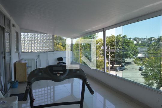 Varanda Suite 3 de casa para alugar com 6 quartos, 400m² em Zumbi, Rio de Janeiro