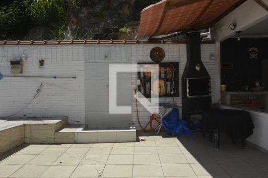 Área comum - Piscina de casa para alugar com 6 quartos, 400m² em Zumbi, Rio de Janeiro
