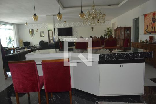 Cozinha de casa para alugar com 6 quartos, 400m² em Zumbi, Rio de Janeiro