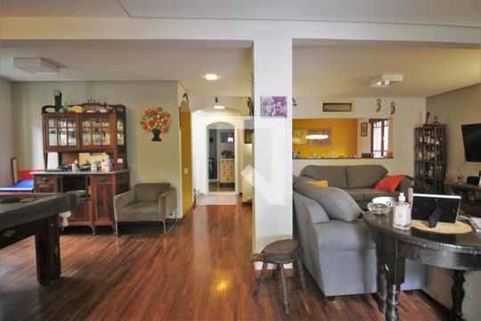 Sala de casa à venda com 4 quartos, 260m² em Jardim Morumbi, São Paulo