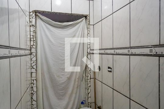 Banheiro de casa à venda com 1 quarto, 60m² em Conceicao, Osasco