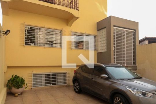 Fachada de casa à venda com 3 quartos, 199m² em Vila Monumento, São Paulo