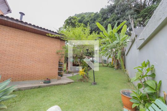 Área Externa de casa para alugar com 4 quartos, 500m² em Jardim Apolo Ii, São José dos Campos