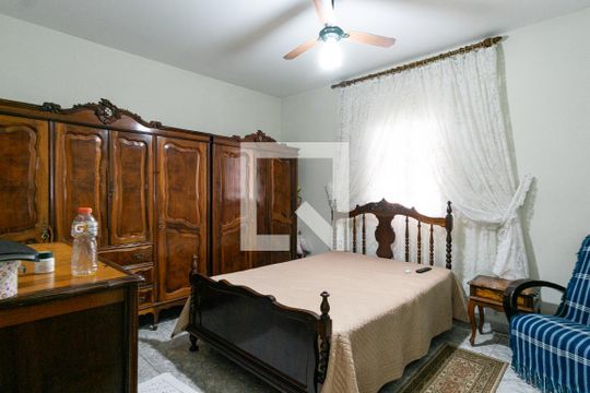 Quarto 1 de casa à venda com 2 quartos, 80m² em Vila Mangalot, São Paulo