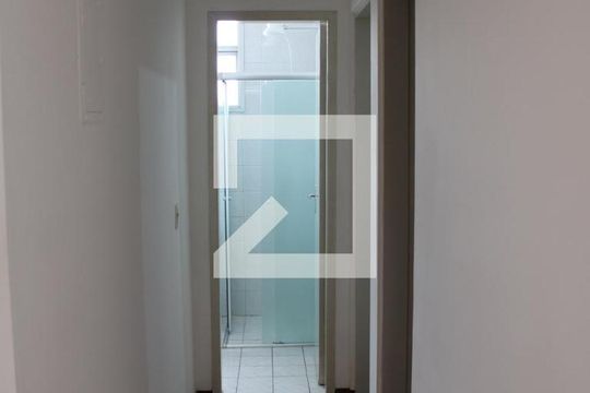 Corredor de apartamento para alugar com 2 quartos, 56m² em Eldorado, São Paulo