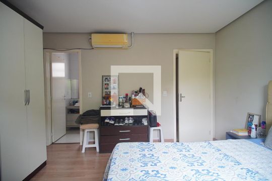 suite de casa à venda com 3 quartos, 290m² em Rondônia, Novo Hamburgo