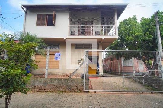 Fachada de casa à venda com 3 quartos, 290m² em Rondônia, Novo Hamburgo
