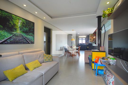 Sala de casa à venda com 3 quartos, 290m² em Rondônia, Novo Hamburgo