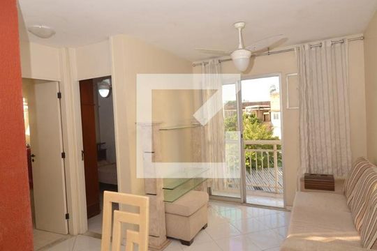 Sala de apartamento para alugar com 2 quartos, 50m² em Campinho, Rio de Janeiro