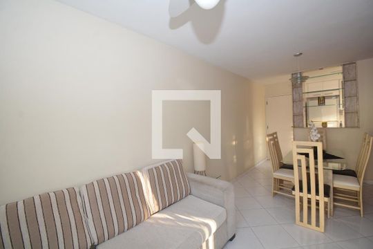 Apartamento para alugar com 2 quartos, 50m² em Campinho, Rio de Janeiro