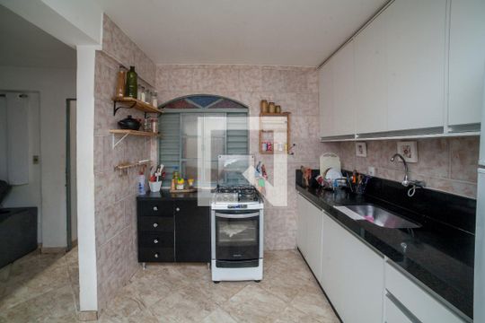 Casa à venda com 10 quartos, 480m² em Buritis, Belo Horizonte