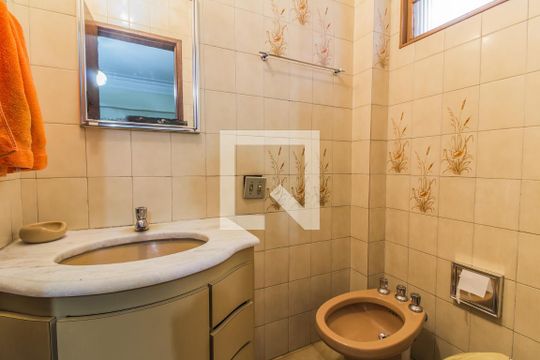Casa à venda com 11 quartos, 340m² em Barro Preto, Belo Horizonte