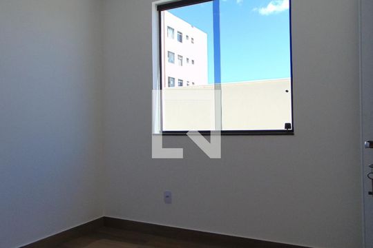 Apartamento à venda com 3 quartos, 75m² em Monsenhor Messias, Belo Horizonte