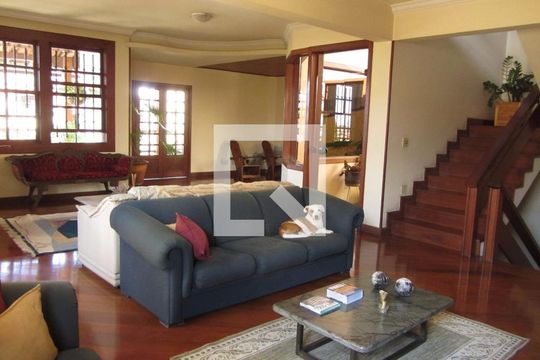 Casa à venda com 3 quartos, 353m² em Alto Caiçaras, Belo Horizonte
