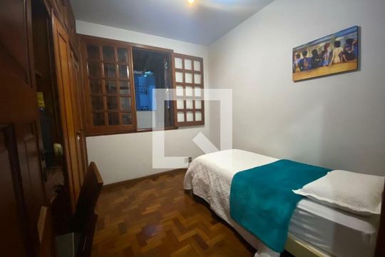 Casa à venda com 5 quartos, 457m² em Santa Tereza, Belo Horizonte