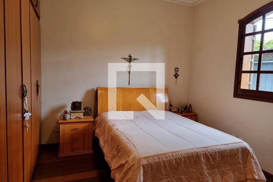 Casa à venda com 4 quartos, 203m² em Jardim Montanhês, Belo Horizonte