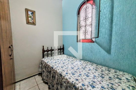 Casa à venda com 3 quartos, 180m² em Caiçaras, Belo Horizonte