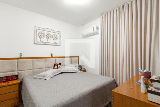 Apartamento à venda com 4 quartos, 126m² em Itapoã, Belo Horizonte