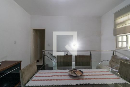 Casa à venda com 4 quartos, 227m² em Paquetá, Belo Horizonte