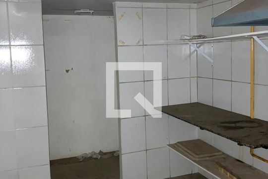 Casa à venda com 3 quartos, 620m² em Santa Tereza, Belo Horizonte
