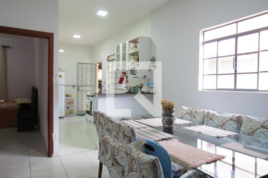 Casa à venda com 3 quartos, 155m² em Nova Vista, Belo Horizonte