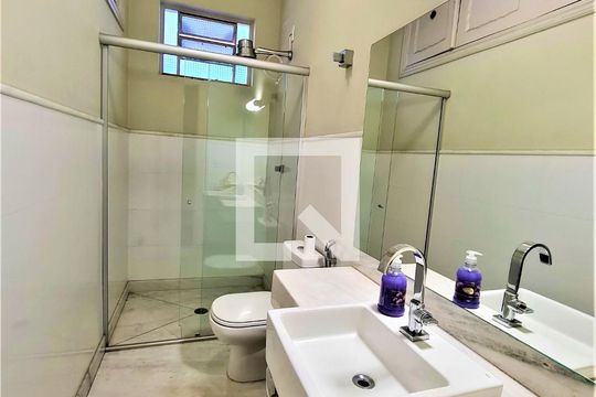 Casa à venda com 4 quartos, 271m² em Boa Viagem, Belo Horizonte