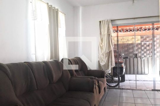 Casa à venda com 3 quartos, 270m² em Nova Vista, Belo Horizonte