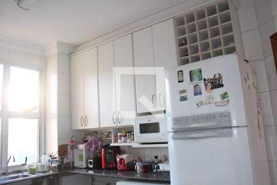 Apartamento para alugar com 4 quartos, 140m² em Luxemburgo, Belo Horizonte