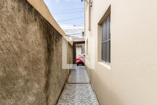 Corredor de casa para alugar com 1 quarto, 52m² em Cidade Líder, São Paulo