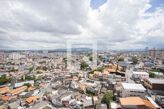 Vista de apartamento para alugar com 2 quartos, 62m² em Jardim Tucunduva, Carapicuíba
