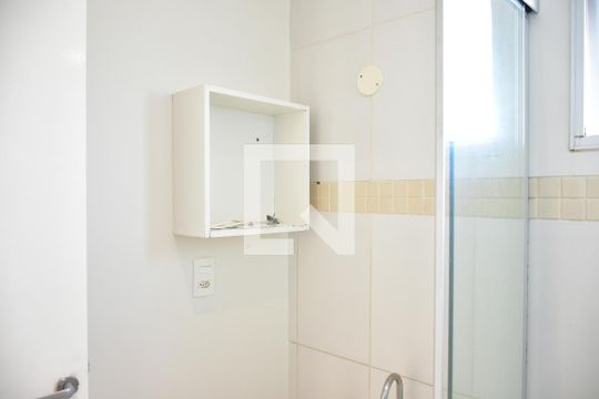 Banheiro de apartamento para alugar com 3 quartos, 60m² em Jardim Novo Cambuí, Hortolândia