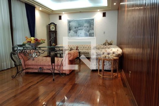 Casa à venda com 4 quartos, 395m² em São Lucas, Belo Horizonte