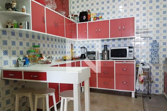 Casa à venda com 4 quartos, 395m² em São Lucas, Belo Horizonte