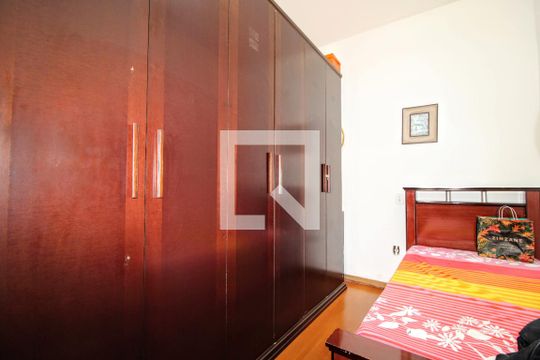 Casa à venda com 6 quartos, 147m² em Santa Efigênia, Belo Horizonte