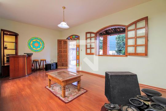 Casa à venda com 4 quartos, 470m² em Jardim América, Belo Horizonte