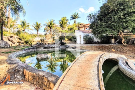 Casa à venda com 5 quartos, 1800m² em Bandeirantes (Pampulha), Belo Horizonte