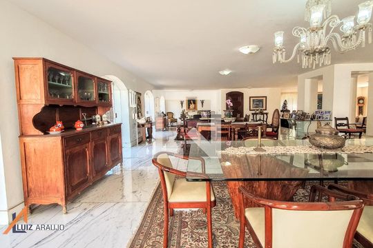 Casa à venda com 5 quartos, 1800m² em Bandeirantes (Pampulha), Belo Horizonte